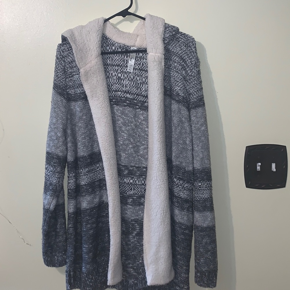 Pina Rossi sweater with fleece hood
